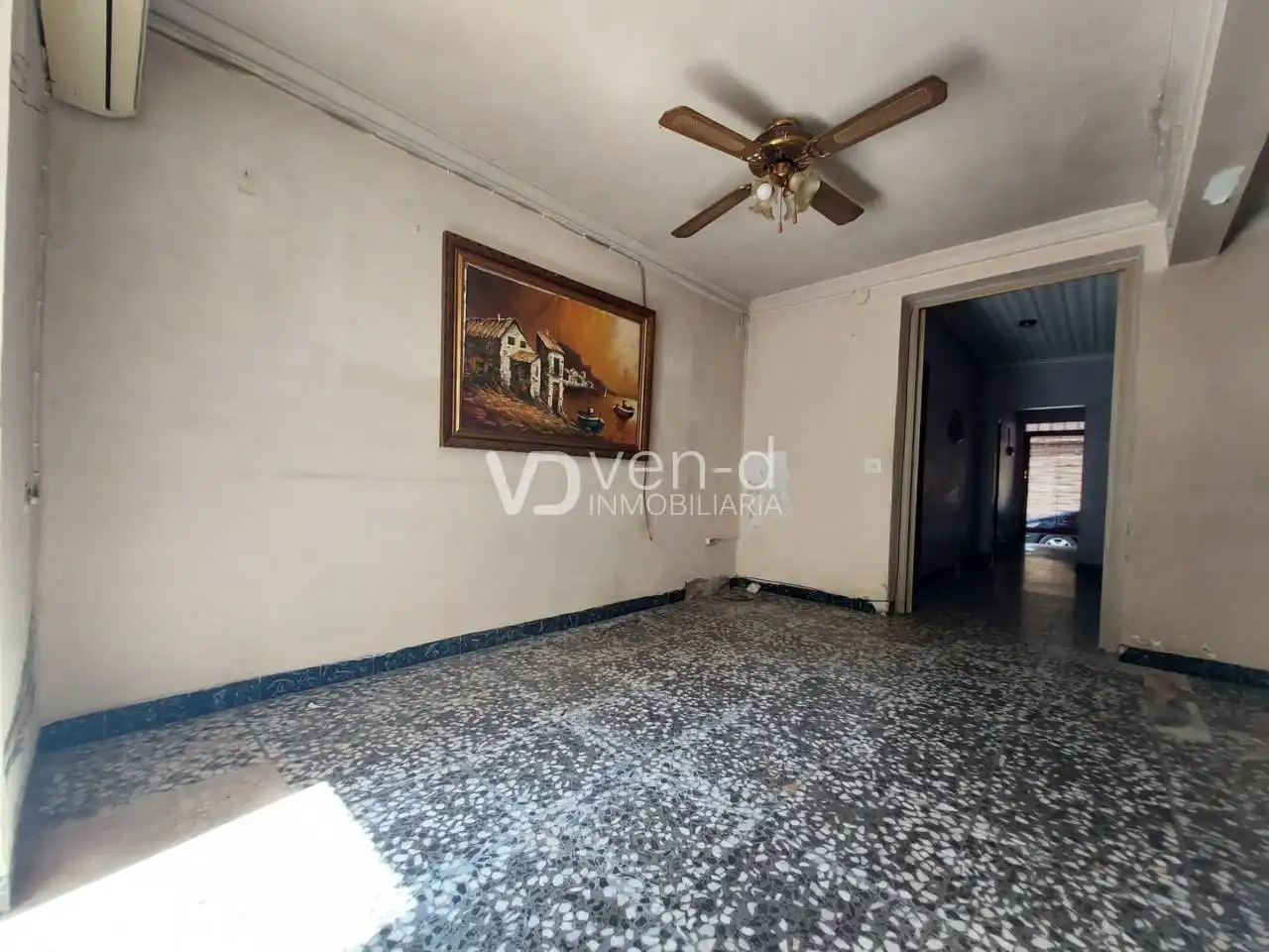 Sala d'estar de Casa o xalet en venda en Enguera amb Calefacció, Jardí privat i Terrassa