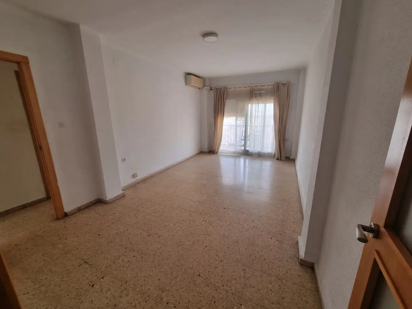 Flat with terrace for sale in Carrer del Palmar, imagen 2
