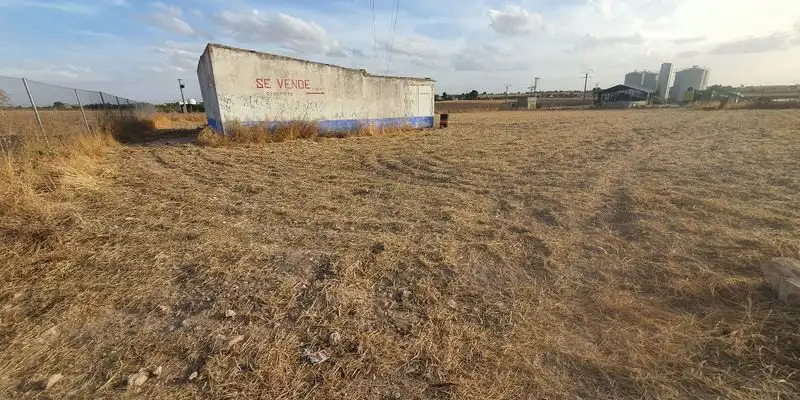 Terreno rústico en venta en Polígono 132, imagen 2