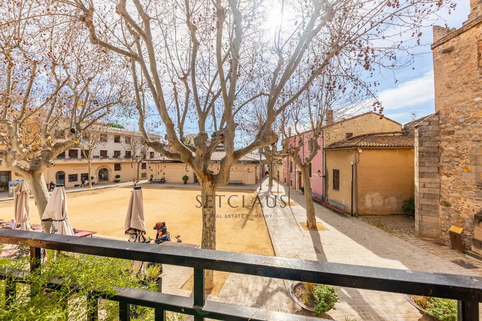 Vista exterior de Pis en venda en Alella amb Calefacció i Terrassa
