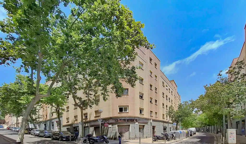 Vista exterior de Pis en venda en Barcelona