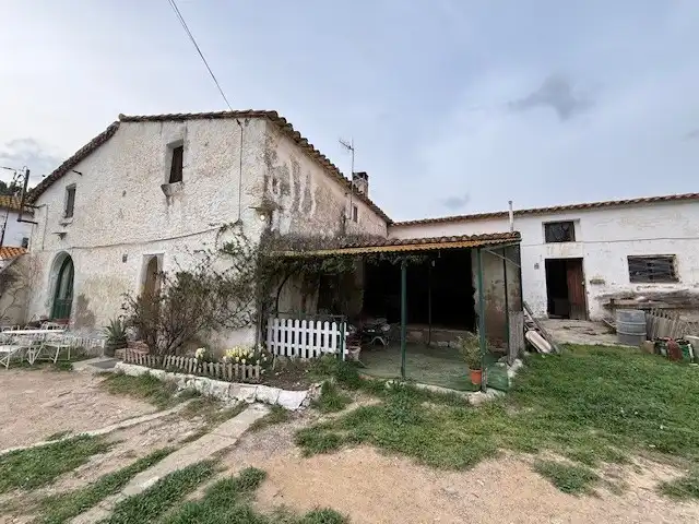 Vista exterior de Finca rústica en venda en Santa Maria de Palautordera amb Jardí privat i Piscina