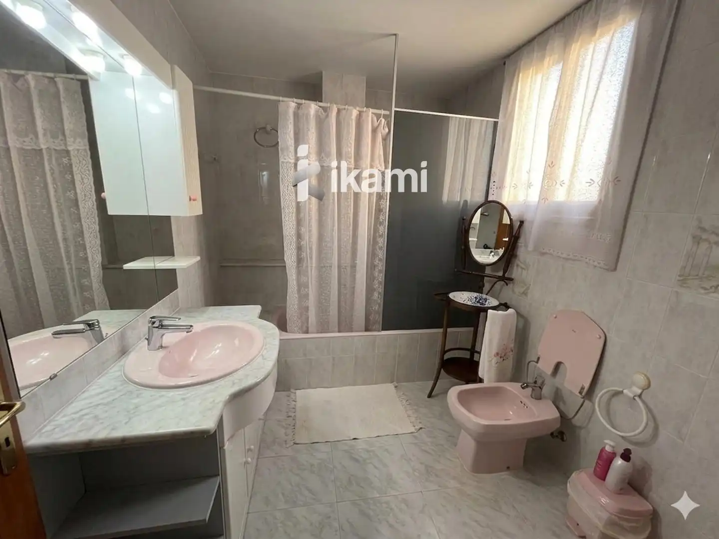 Badezimmer von Dachboden zum Verkauf in La Font d'en Carròs mit Terrasse