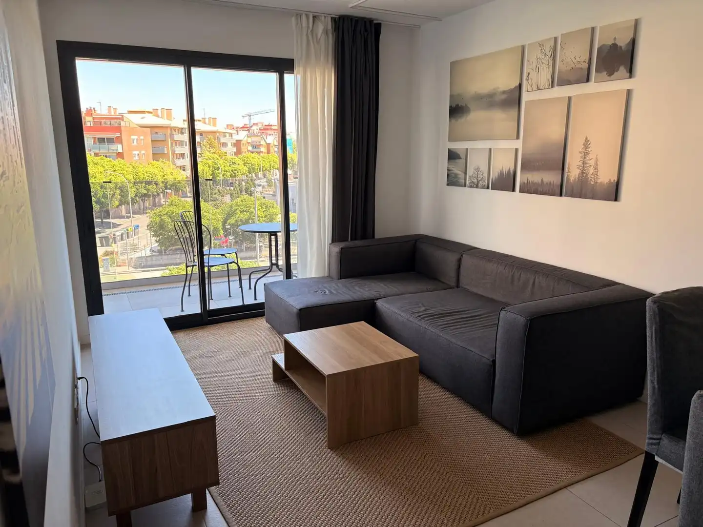 Sala de estar de Piso de alquiler en Sant Just Desvern con Aire acondicionado, Calefacción y Trastero