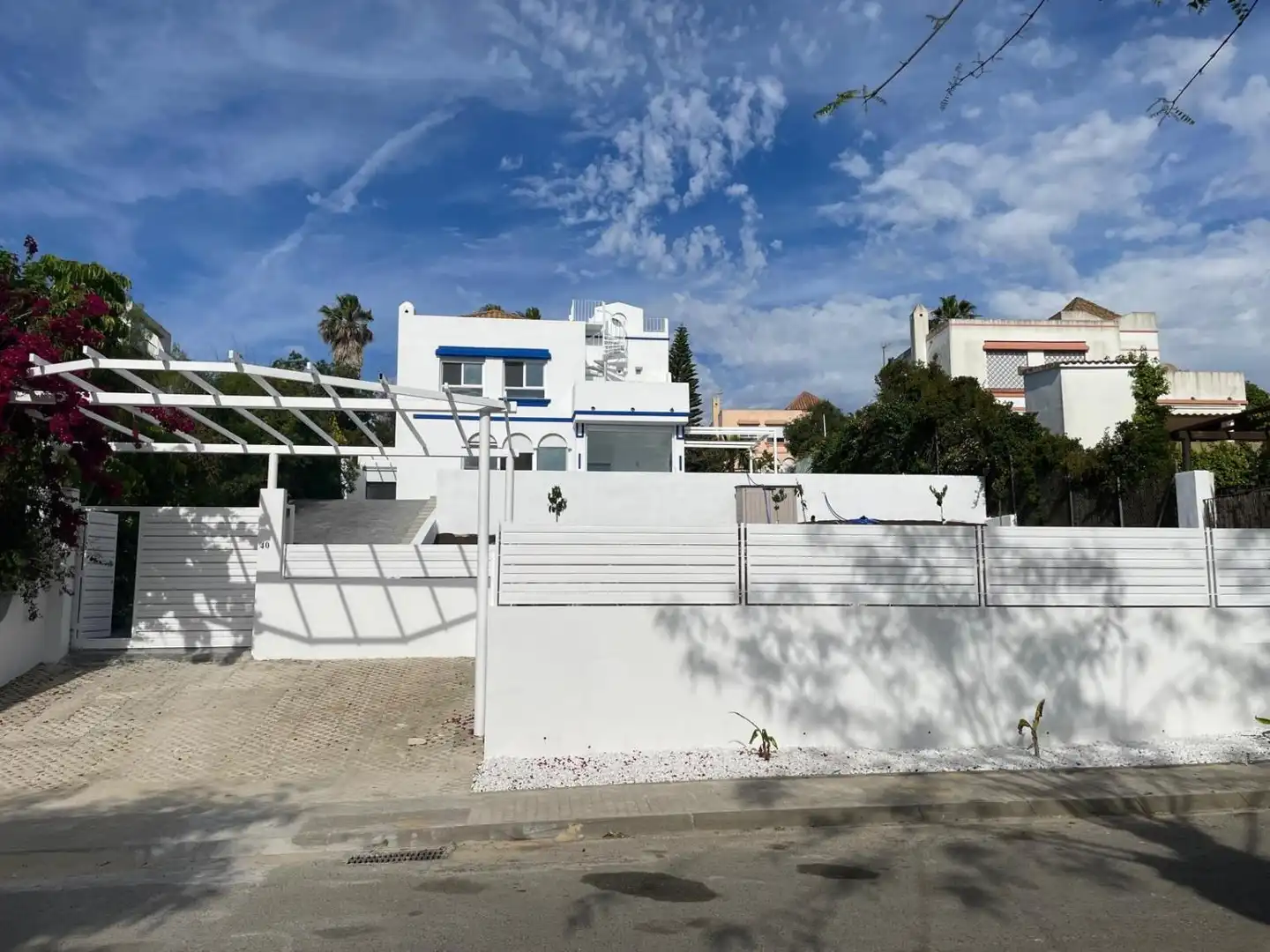Vista exterior de Casa o chalet de alquiler en Sanlúcar de Barrameda con Aire acondicionado, Jardín privado y Terraza