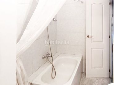 Appartement avec ascenseur à vendre à Calle Alonso de Bazán 3