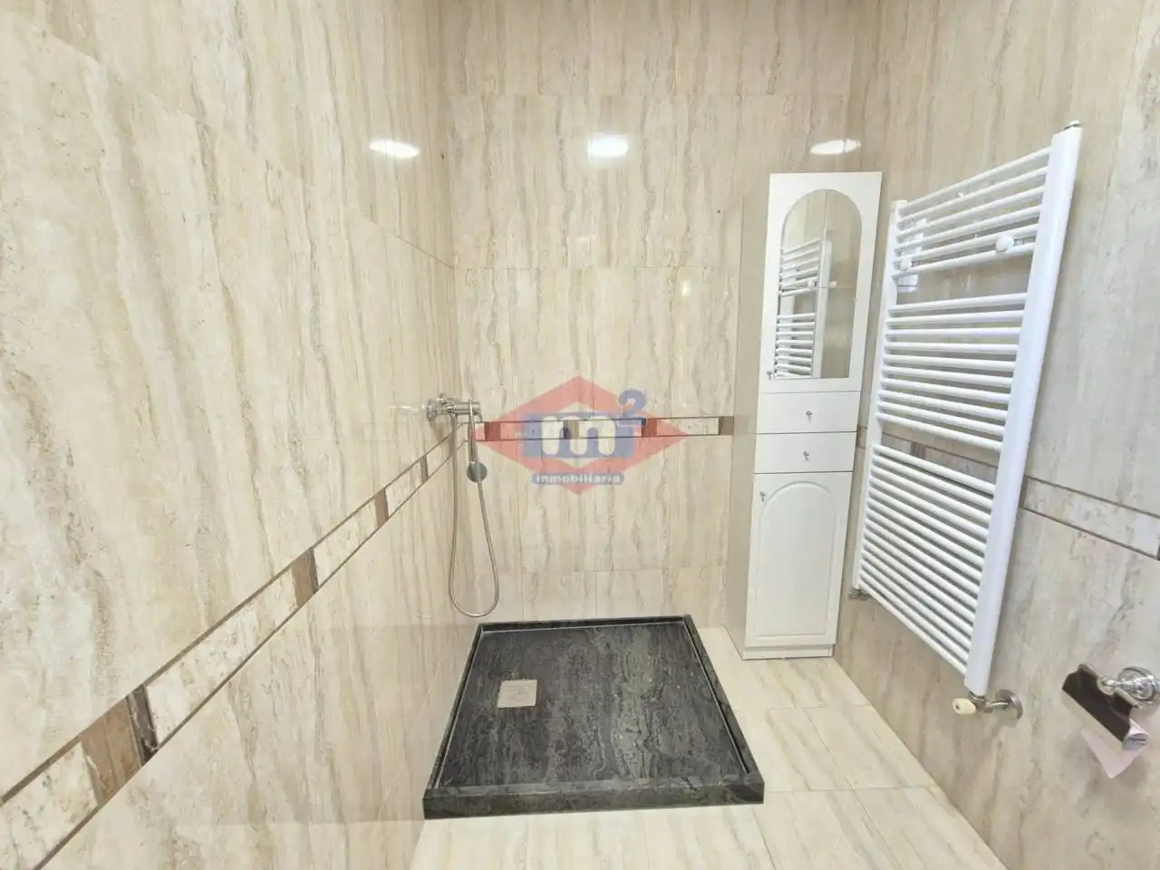 Baño de Casa o chalet en venta en Vigo  con Calefacción y Jardín privado
