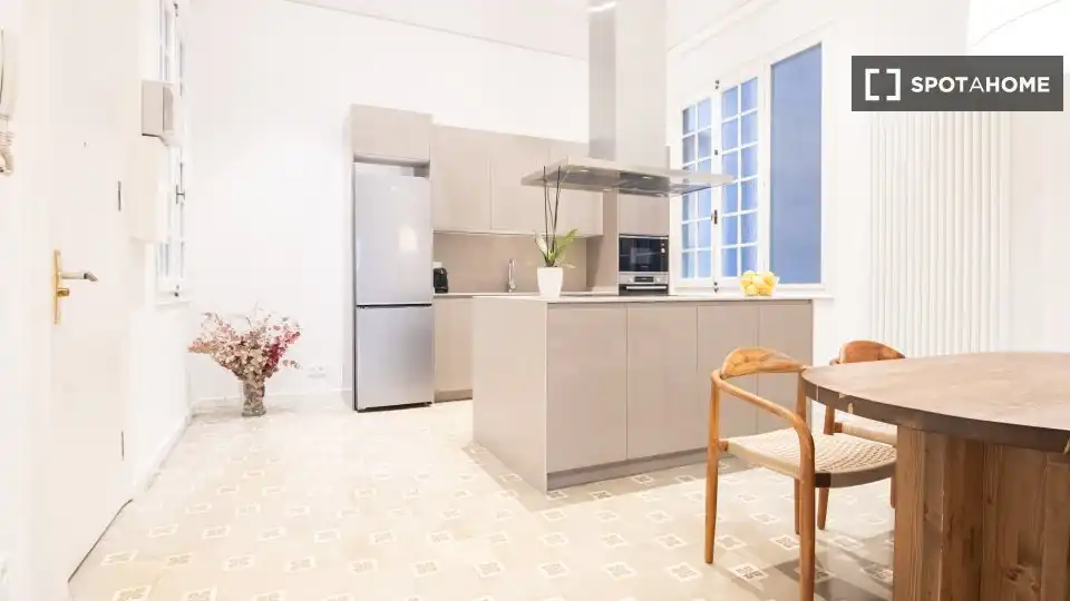 Appartamento con terrazza in affitto a Eixample, imagen 9