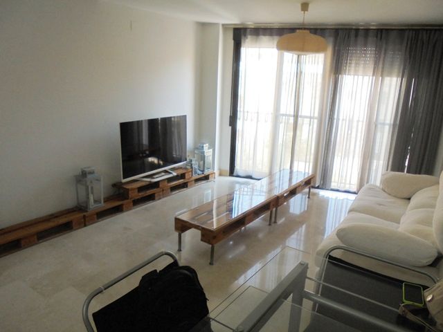Living room of Study to rent in Castellón de la Plana / Castelló de la Plana  with Air Conditioner, Heating and Furnished
