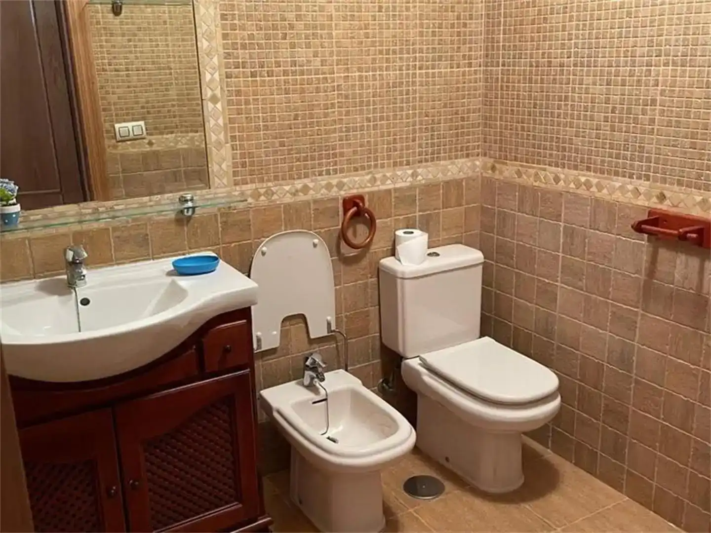 Bathroom of Attic for sale in Berja  with Air Conditioner