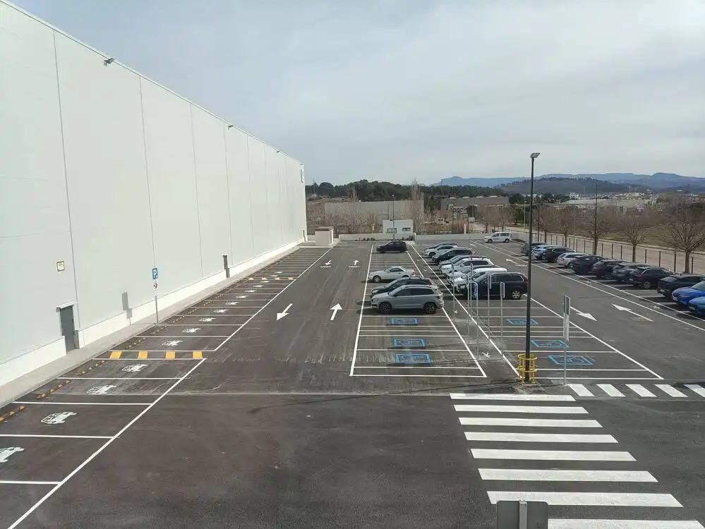 Aparcament de Nau industrial de lloguer en Sant Fruitós de Bages