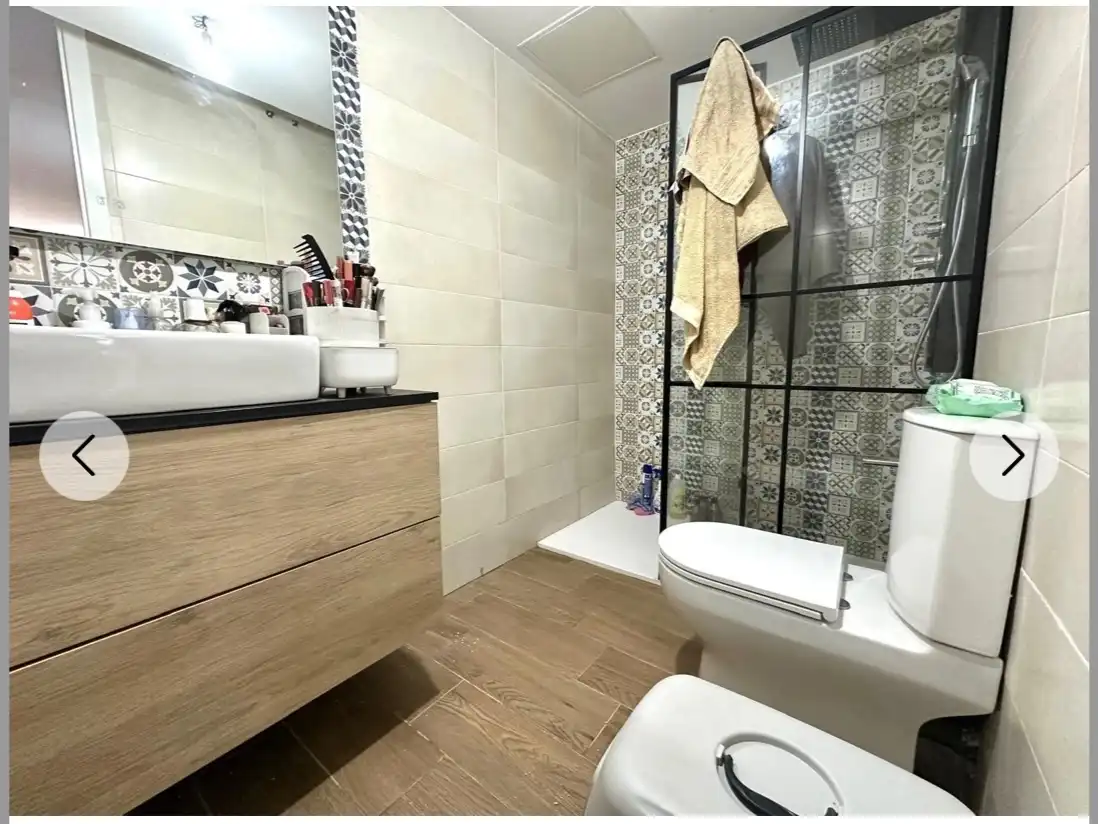 Bathroom of Commercial properties for sale in El Puerto de Santa María  with Air Conditioner, Heating and Internet