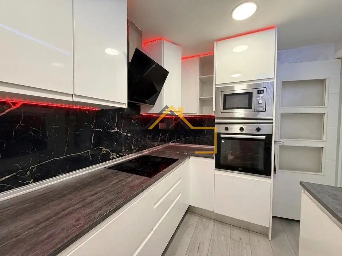 Cocina de Piso en venta en Mataró con Aire acondicionado y Balcón