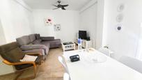 Sala d'estar de Pis en venda en Benalmádena amb Aire condicionat, Terrassa i Balcó