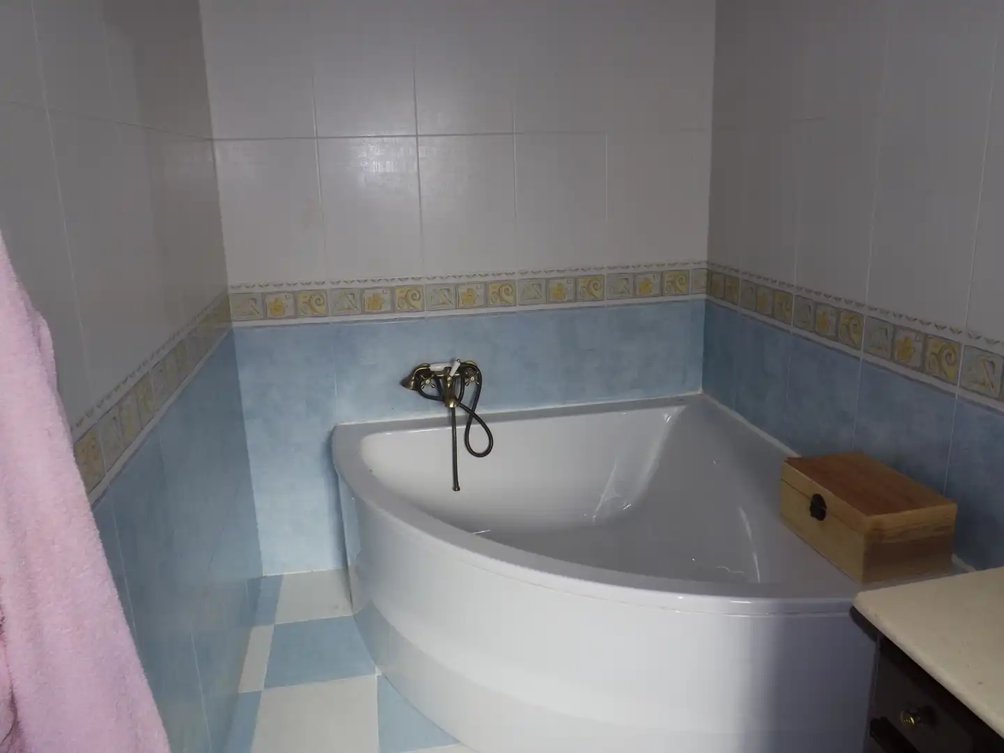 Bany de Casa o xalet en venda en Albolote amb Aire condicionat, Calefacció i Jardí privat