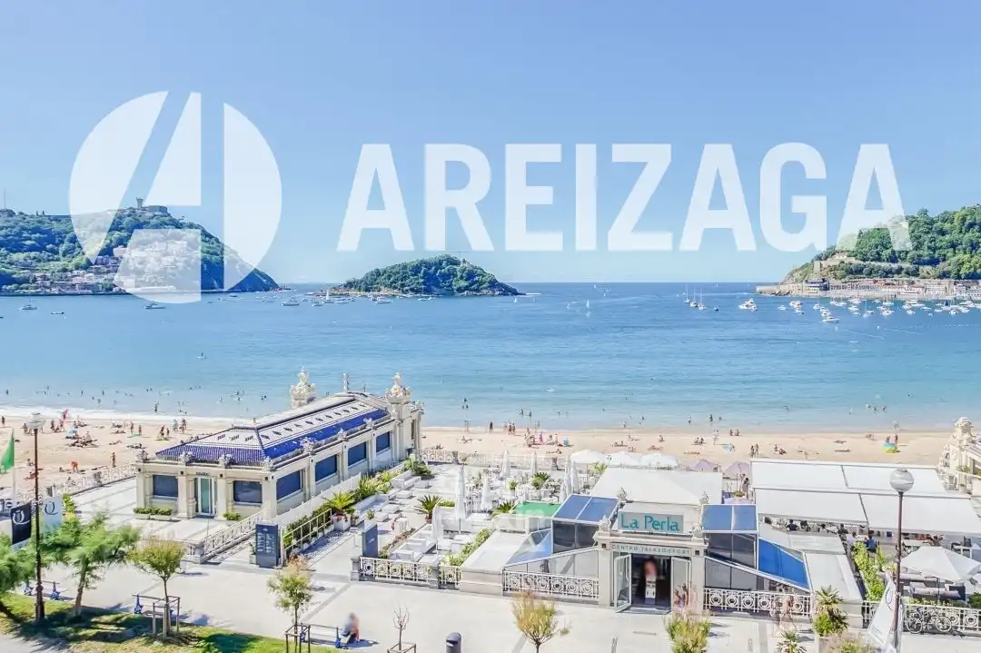 Piso en venta en Donostia - San Sebastián  con Calefacción, Terraza y Balcón