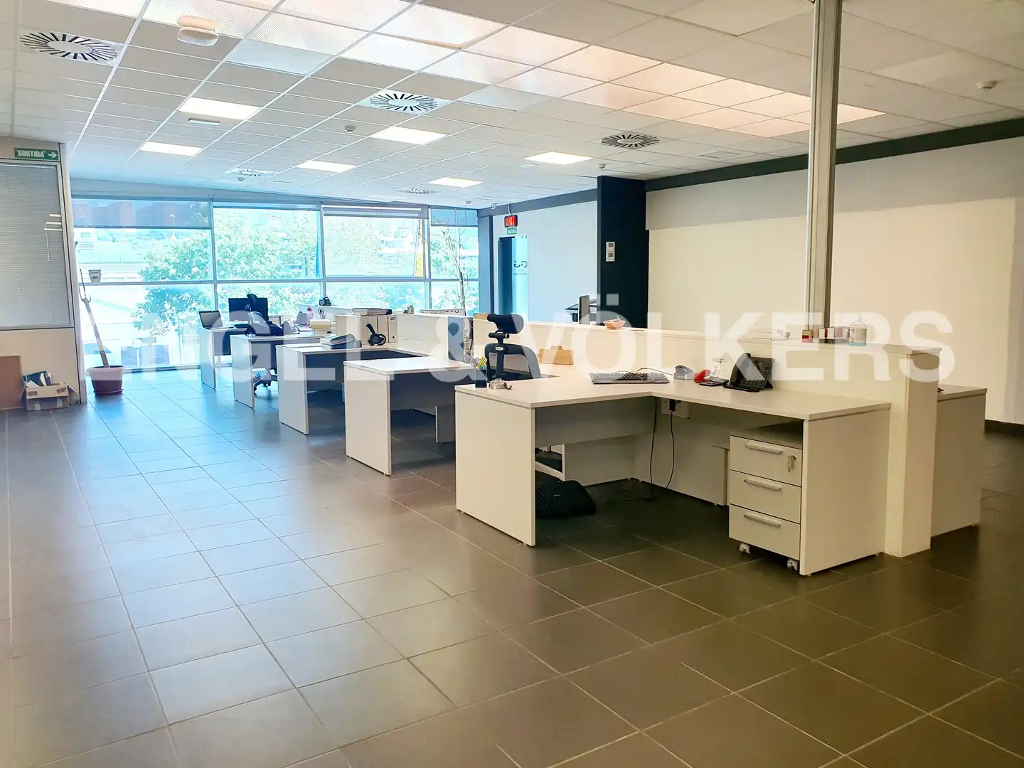 Nau industrial en venda en Cornellà de Llobregat