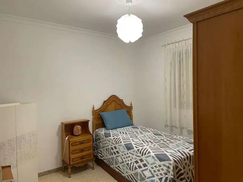 Habitación de Piso de alquiler en Telde con Terraza y Amueblado