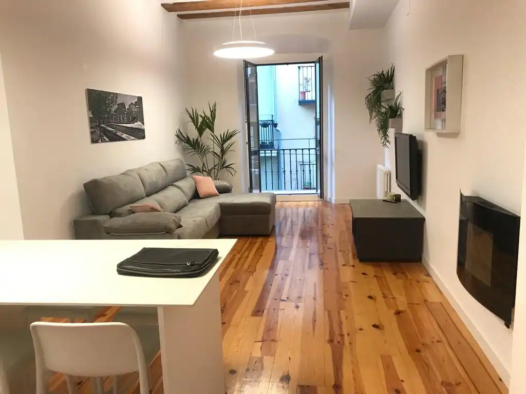 Sala de estar de Apartamento de alquiler en  Pamplona / Iruña con Calefacción, Amueblado y Horno