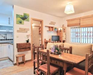 Sala d'estar de Apartament en venda en Mijas amb Aire condicionat, Calefacció i Jardí privat