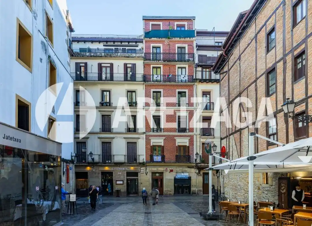Vista exterior de Ático en venta en Donostia - San Sebastián  con Calefacción