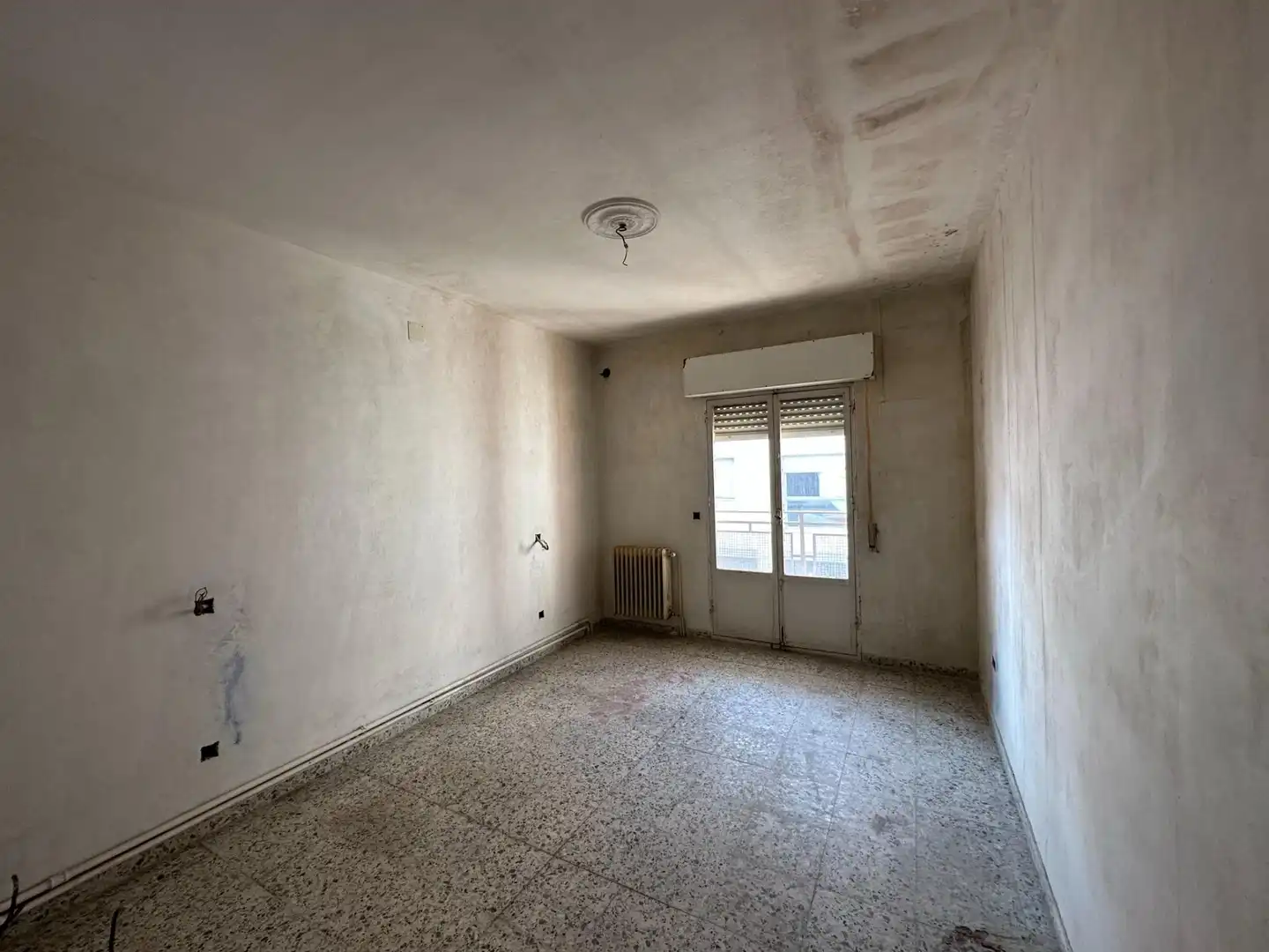 Sala de estar de Casa adosada en venta en Tarancón con Calefacción y Terraza