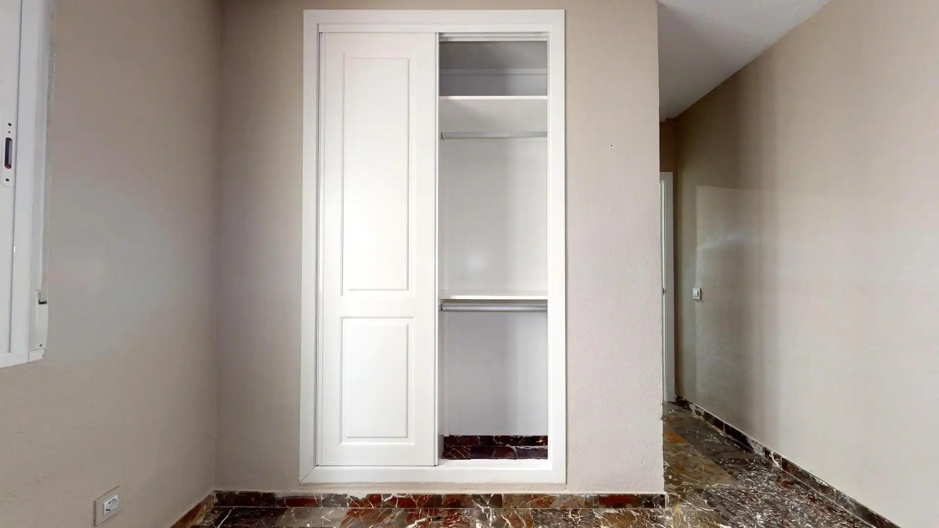 Habitación de Piso en venta en Córdoba con Aire acondicionado, Terraza y Trastero