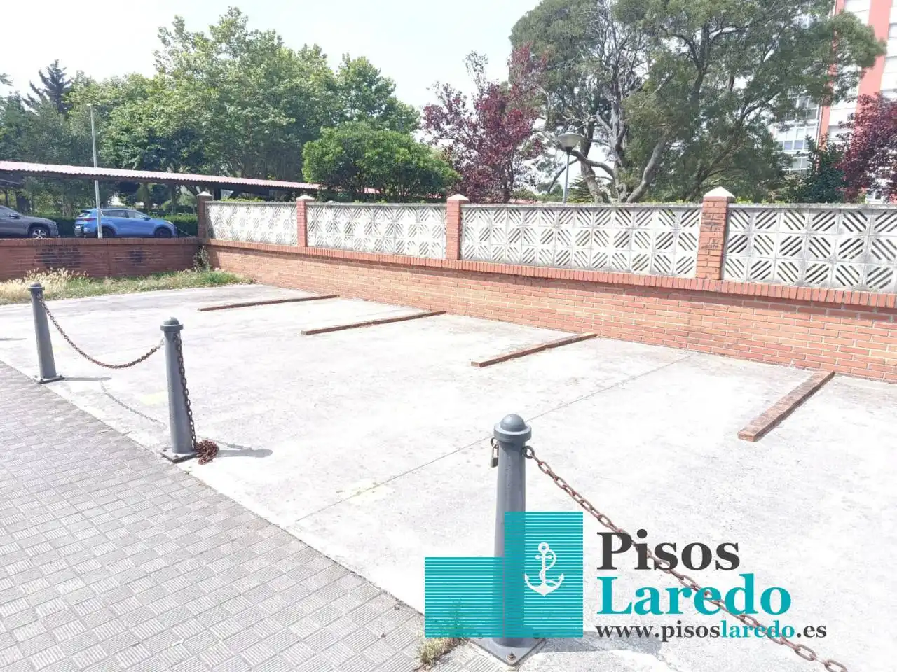Parkplatz von Garage zum Verkauf in Laredo