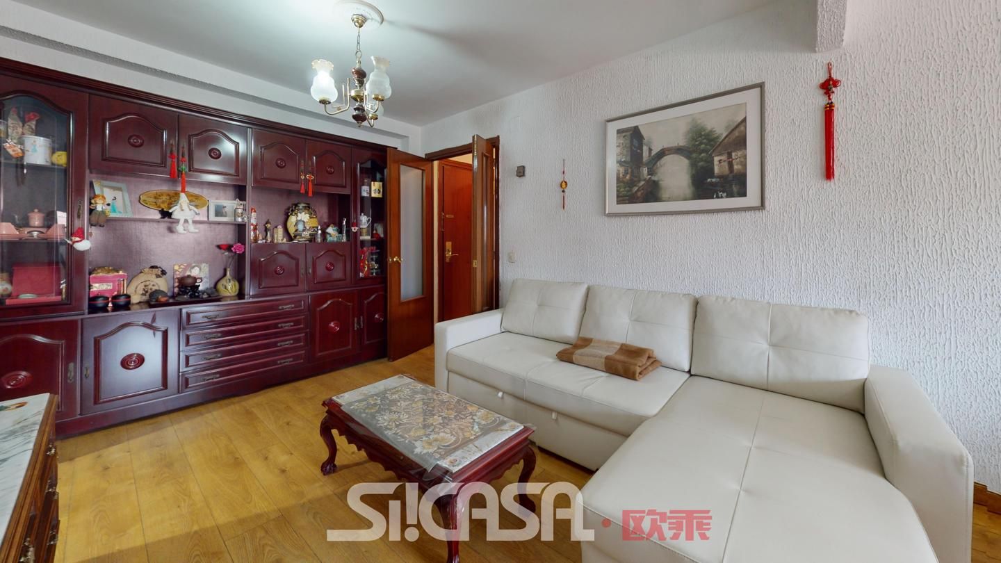 Living room of Flat for sale in  Madrid Capital  with Air Conditioner, Heating and Terrace