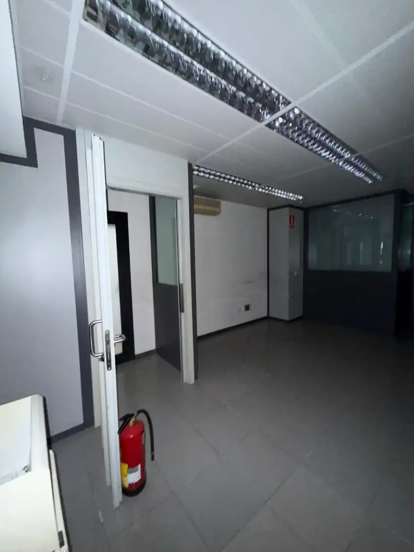 Local comercial en alquiler en Carrer de Villà 28, imagen 11