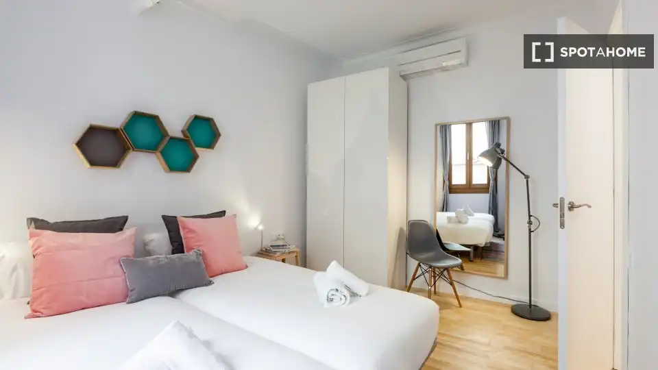Flat with terrace to rent in Ciutat Vella, imagen 19