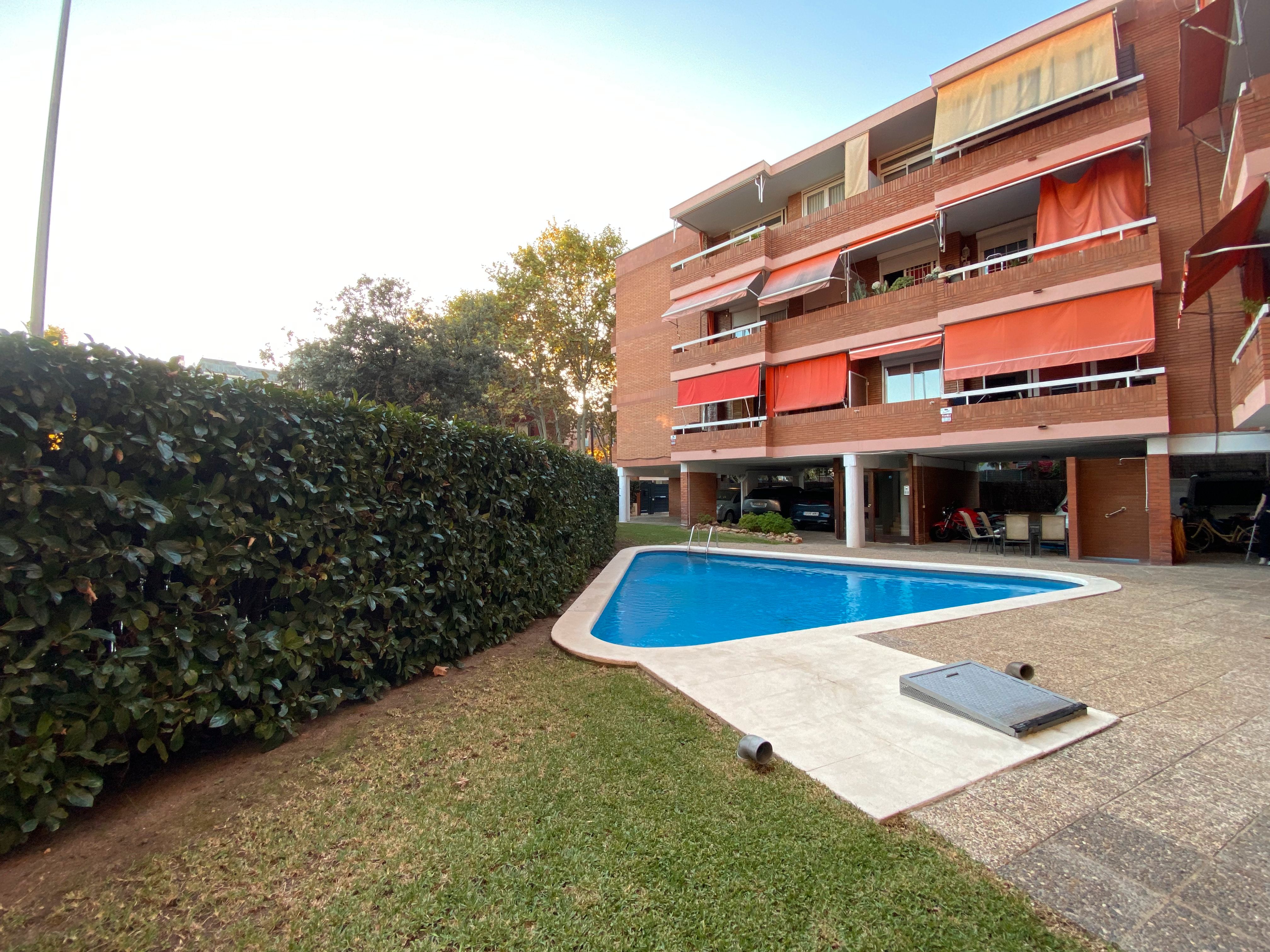 Swimming pool of Apartment for sale in Castelldefels  with Heating, Private garden and Swimming Pool