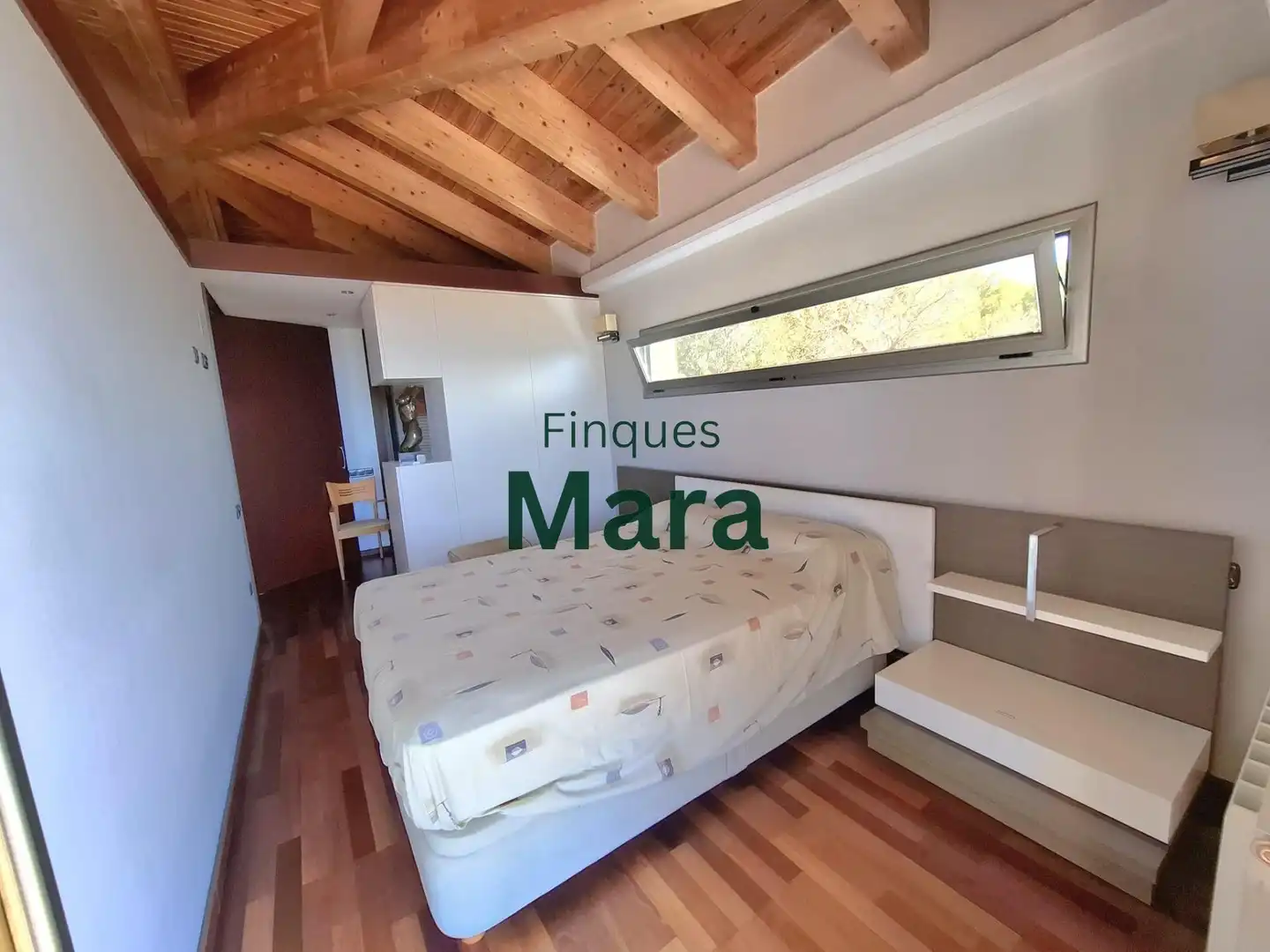 Habitación de Casa o chalet en venta en Sant Boi de Llobregat con Aire acondicionado, Calefacción y Jardín privado