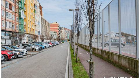 Foto 5 von Wohnung zum Verkauf in Calle Antonio López, Castilla - Hermida, Santander