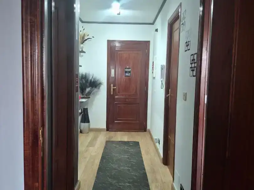 Wohnung zur Miete in Sarria mit Parkett, Abstellraum und Möbliert
