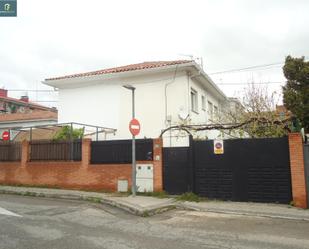 Vista exterior de Planta baixa de lloguer en Torrejón de Ardoz amb Jardí privat