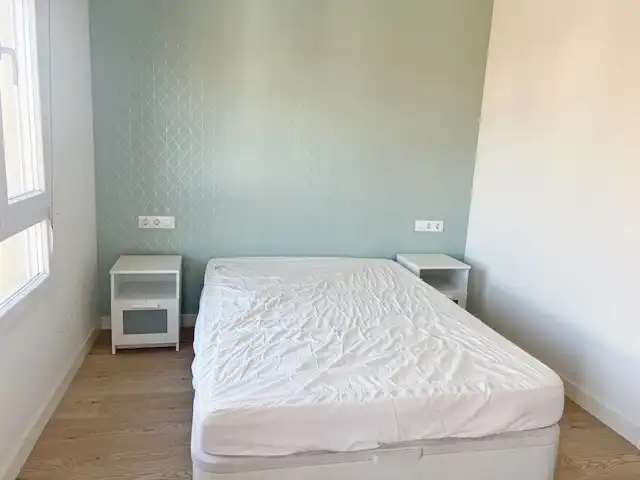 Bedroom of Flat for rent in Santander  with Heating, Furnished and Oven