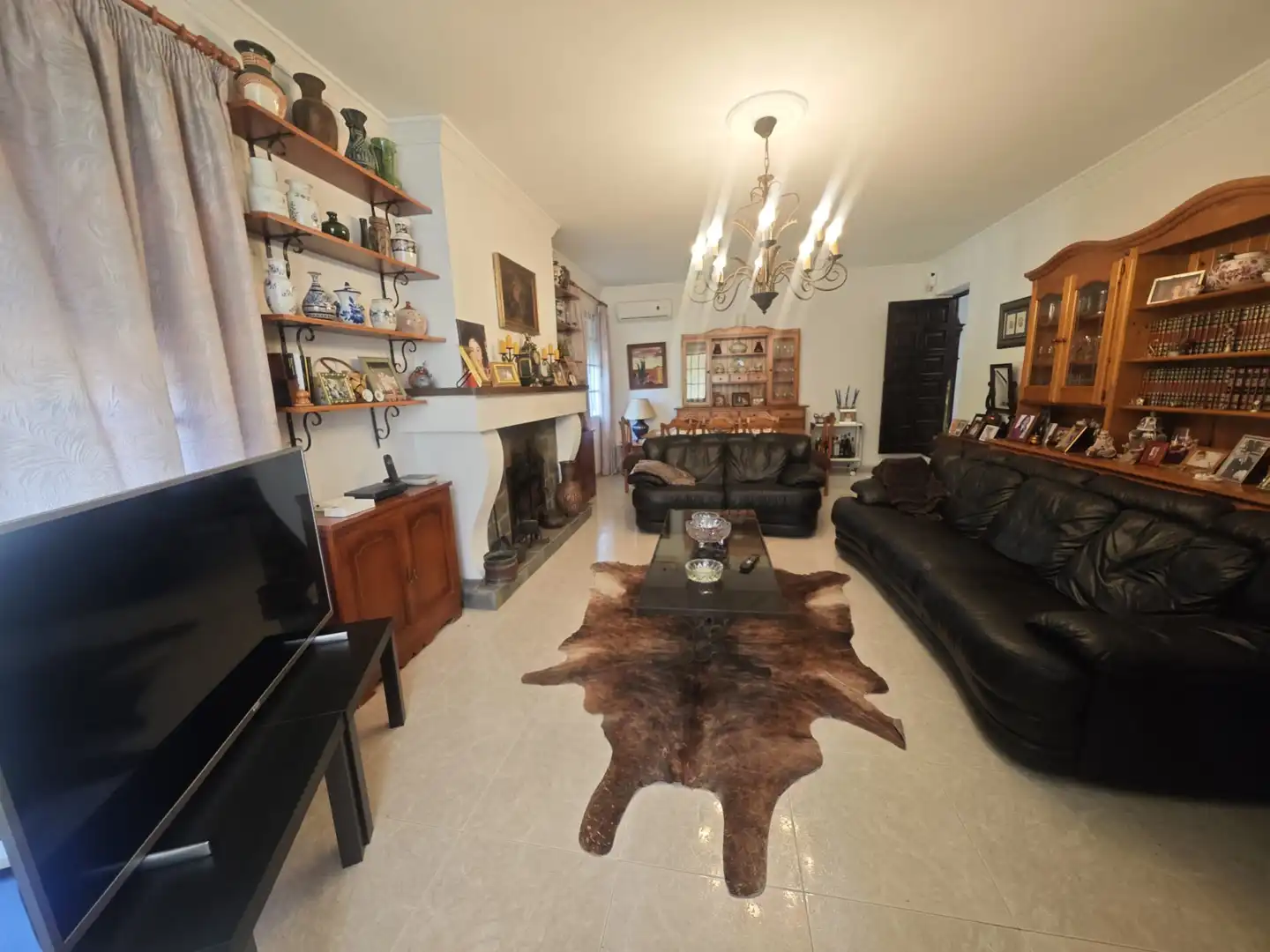 Sala de estar de Casa o chalet en venta en Alhaurín El Grande con Jardín privado, Terraza y Piscina