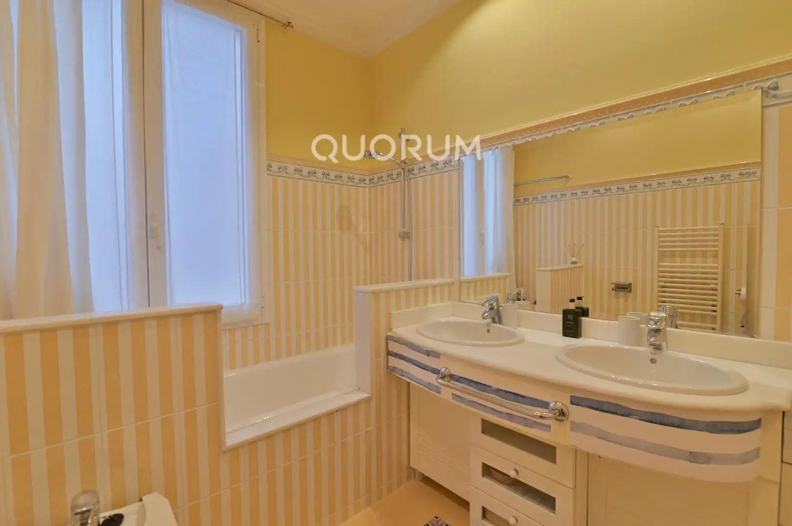 Baño de Piso en venta en Bilbao  con Calefacción y Balcón