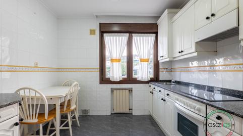 Foto 2 de Piso en venta en Gijón - Camin Viejo de la Campa, 105, Jove, Gijón