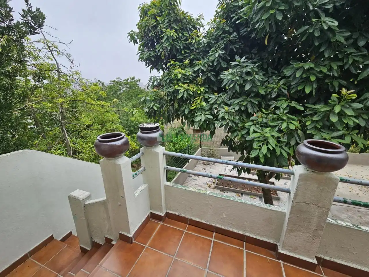 Terrassa de Casa o xalet en venda en Vigo  amb Calefacció, Jardí privat i Parquet