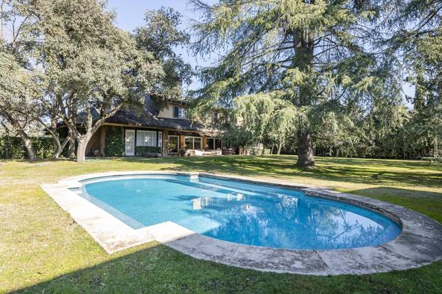 Casa-chalet en Venta en C/ de Guecho en La Florida -  El  Plantío