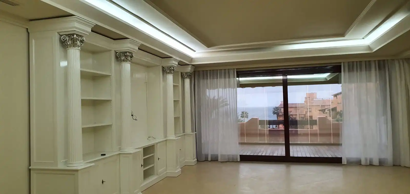 Wohnung mit Terrasse zum Verkauf in Urbanization Alcazaba Beach Houses, imagen 9