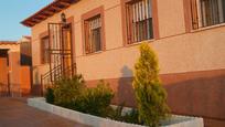 Exterior view of House or chalet for sale in Barajas de Melo  with Air Conditioner, Heating and Swimming Pool