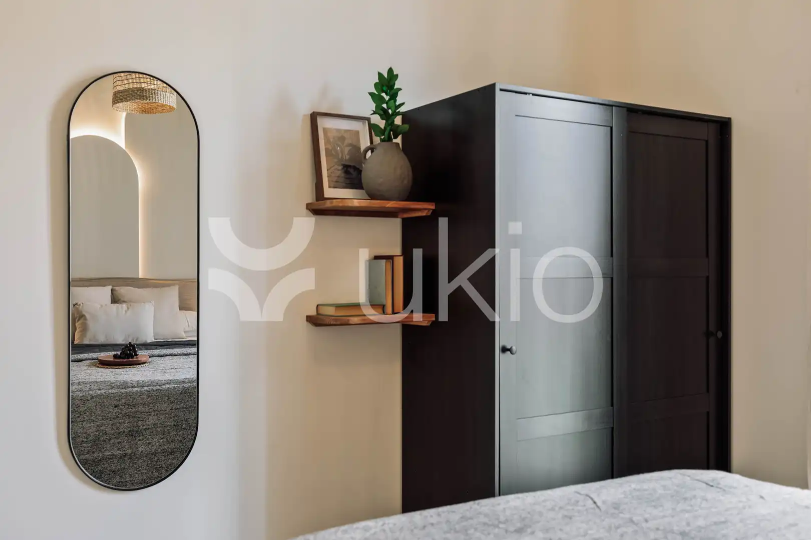 Habitación de Apartamento de alquiler en Barcelona con Aire acondicionado, Calefacción y Amueblado