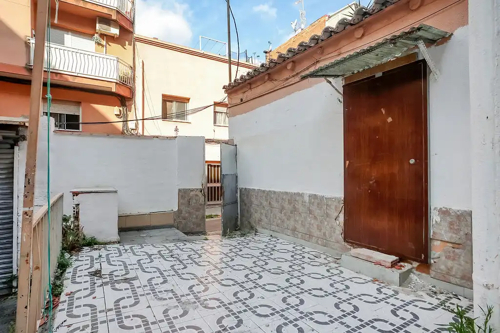 Außenansicht von Grundstücke zum Verkauf in Badalona