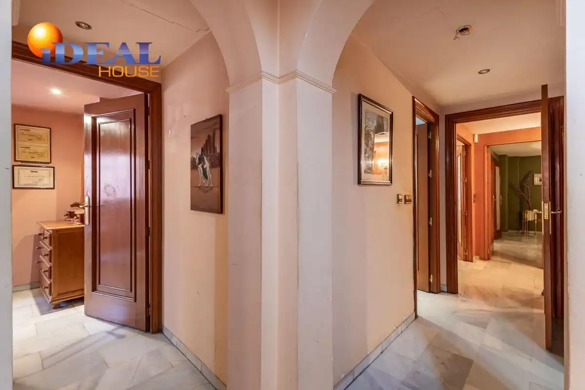 Flat for sale in San Matías - Realejo