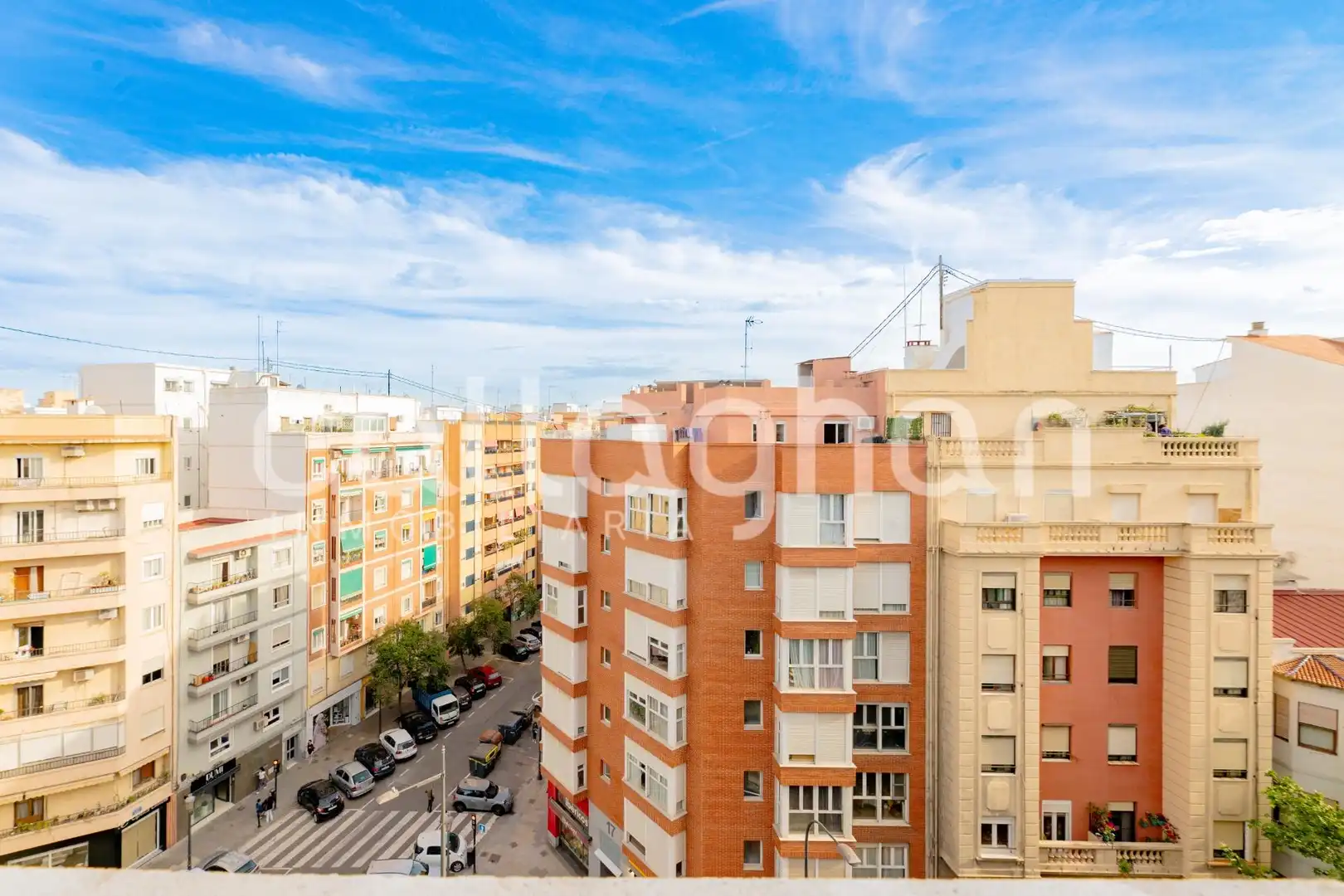 Außenansicht von Dachboden zum Verkauf in Valencia mit Klimaanlage, Heizung und Terrasse