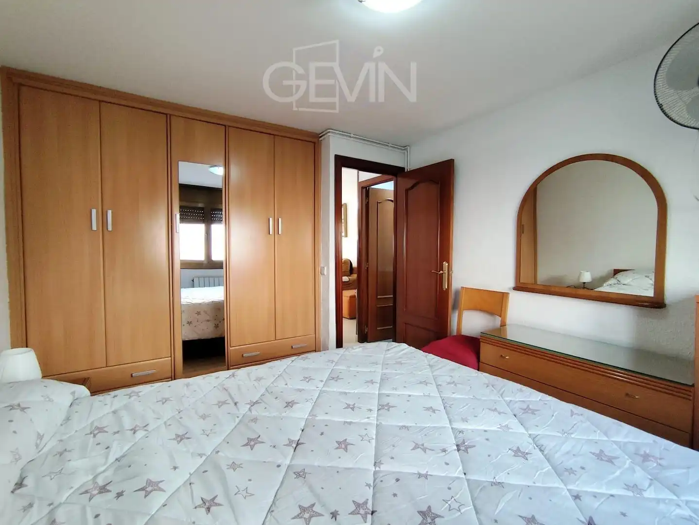 Habitación de Piso en venta en Santa Perpètua de Mogoda con Aire acondicionado, Calefacción y Trastero