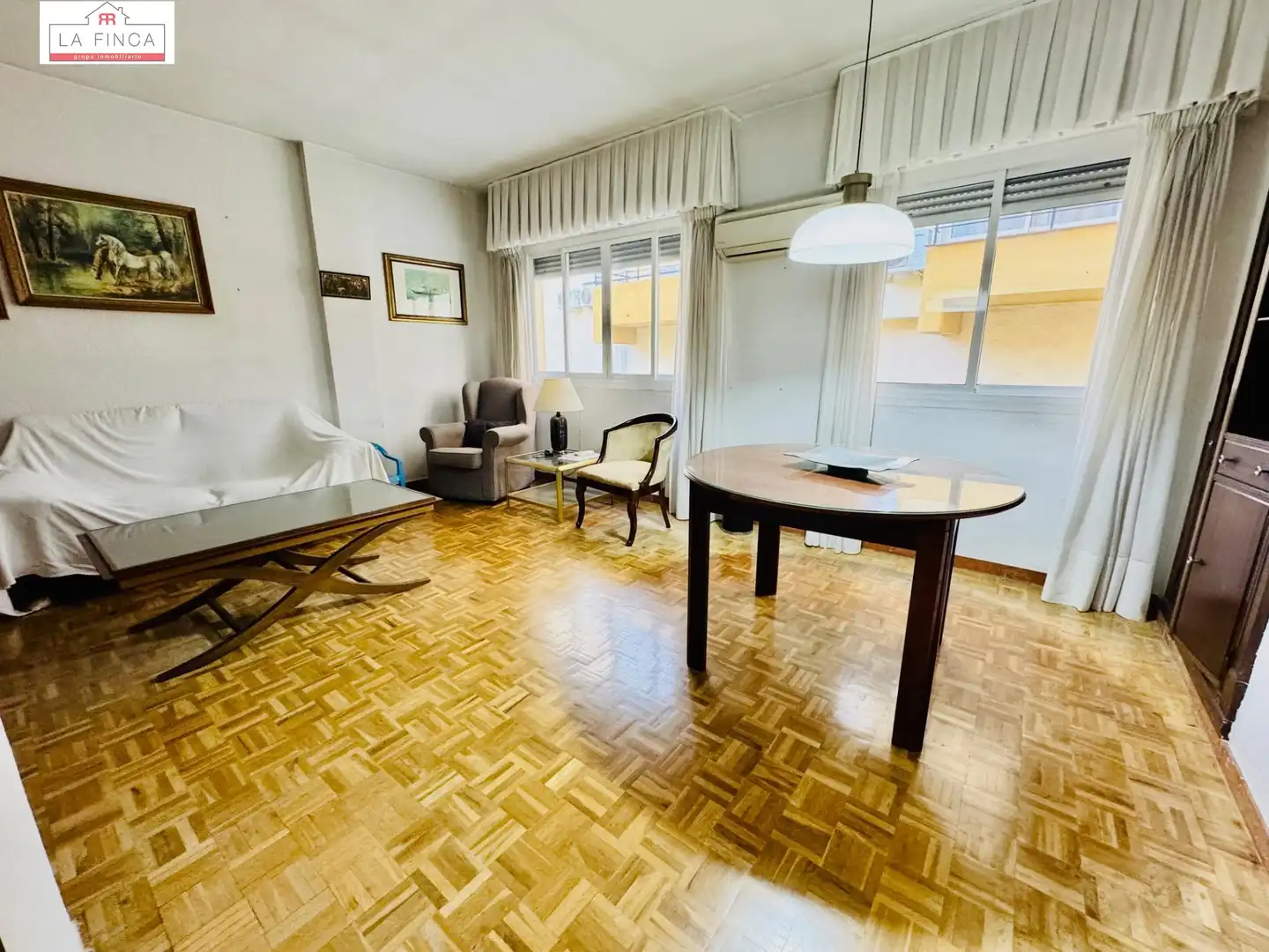 Living room of Flat for sale in Málaga  with Air Conditioner and Parquet flooring